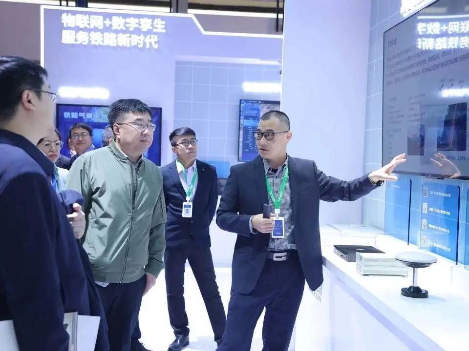 1726785316752105474.png 1726785316752105474.png